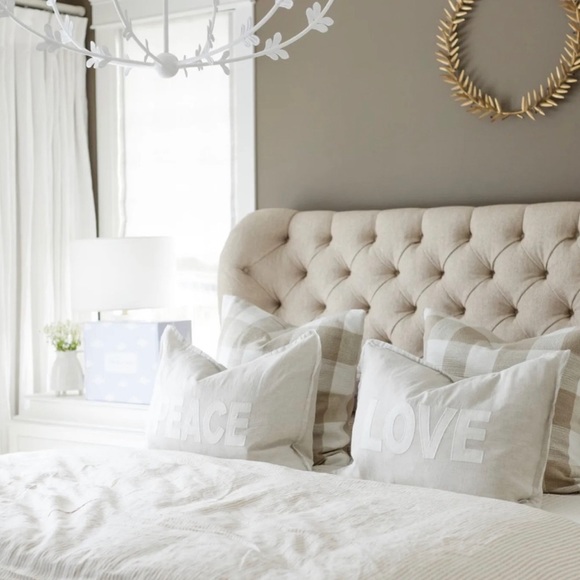 POM POM AT HOME - Jilly Box - Peace and Love Pillow Sham Set - Picture 2 of 4